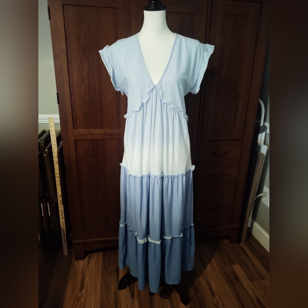 NWT Speechless Maxi Tiered Dress Sz M Ombre Blues